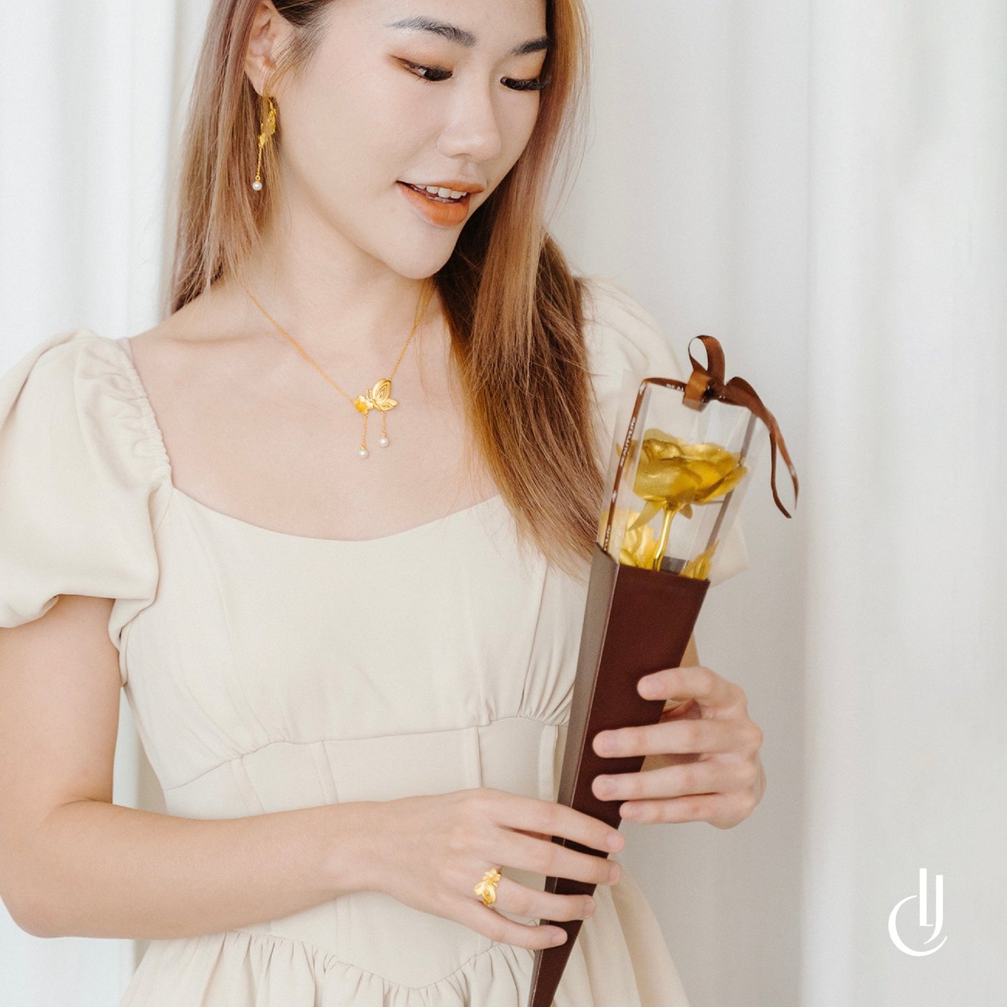 999 Pure Gold Floral Butterfly Pearl Ring with dainty floral and butterfly motifs, accented with a pearl for a touch of timeless elegance.