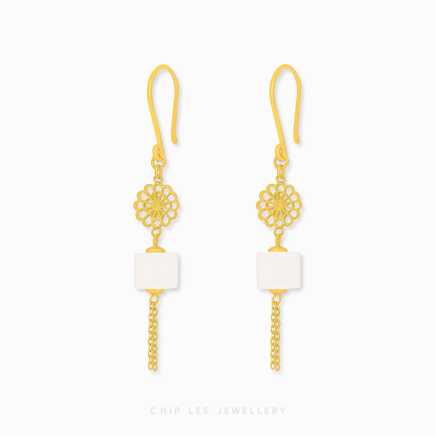 999 pure gold flower dangling earring with He Tian jade, symbolizing natural beauty and grace in an elegant, finely crafted jewellery design.