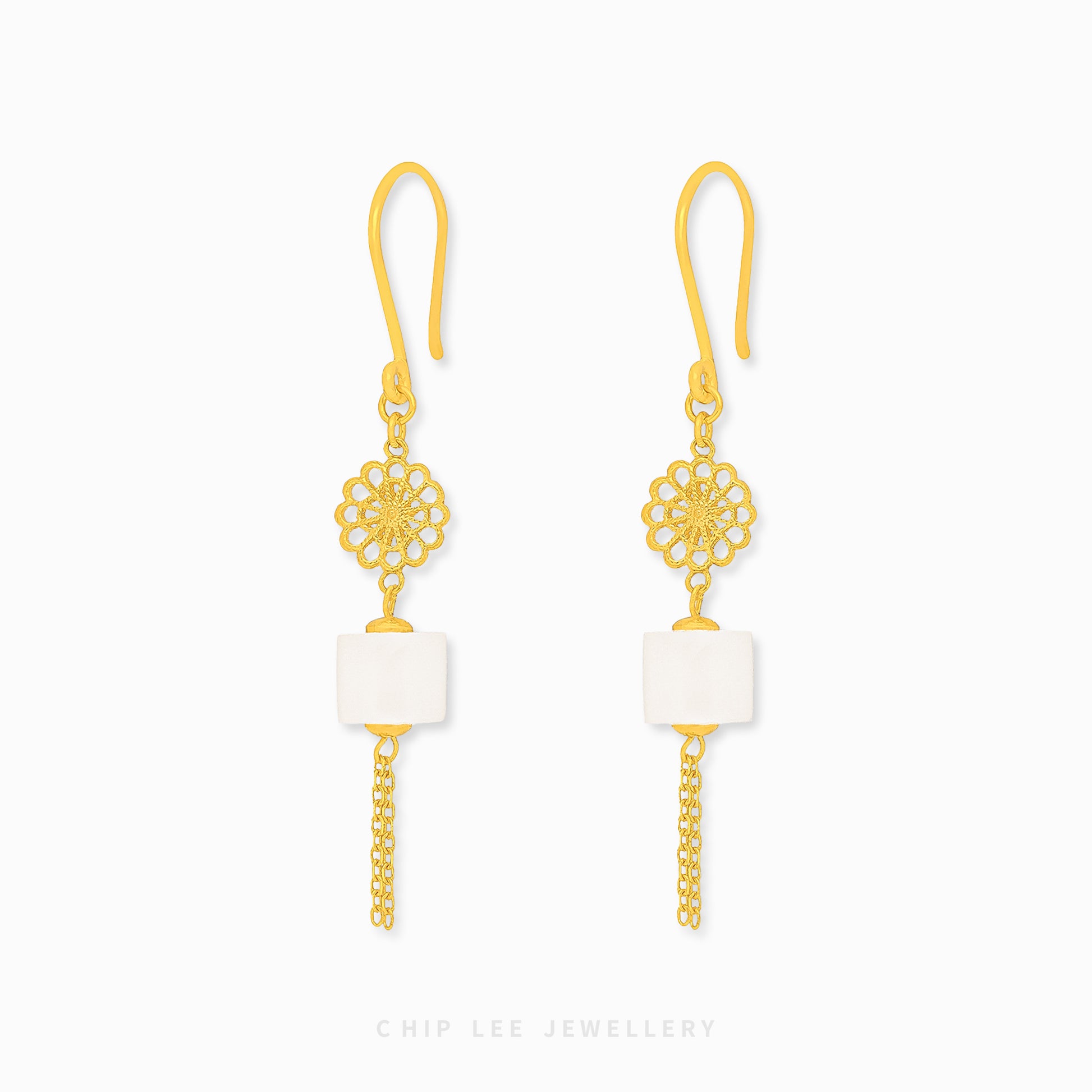 999 pure gold flower dangling earring with He Tian jade, symbolizing natural beauty and grace in an elegant, finely crafted jewellery design.