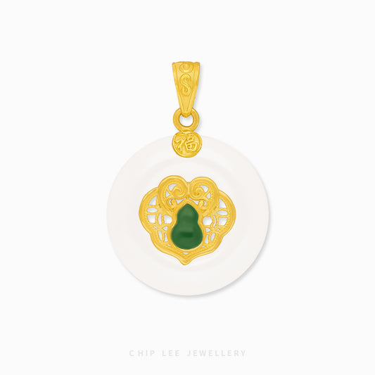 999 Pure Gold Hu Lu (葫芦) Gourd He Tian Jade Pendant symbolising fortune and protection, certified by the Singapore Assay Office.