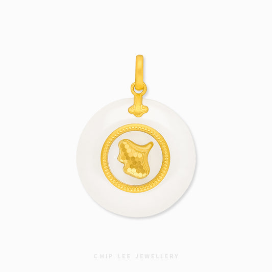 999 pure gold petal pendant with spinning He Tian jade, symbolizing harmony and elegance in a timeless, intricately crafted jewelry piece.