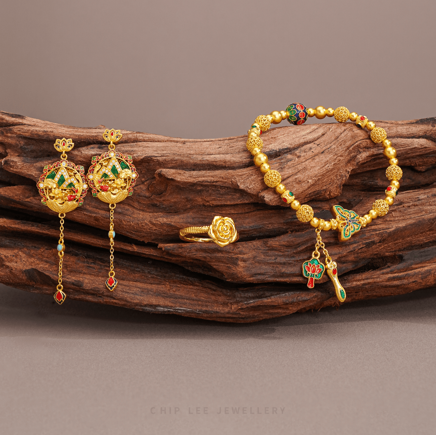 999 Pure Gold Prosperous Peaks Gu Fa Jin Earrings featuring traditional Chinese designs and and ancient craftsmanship.