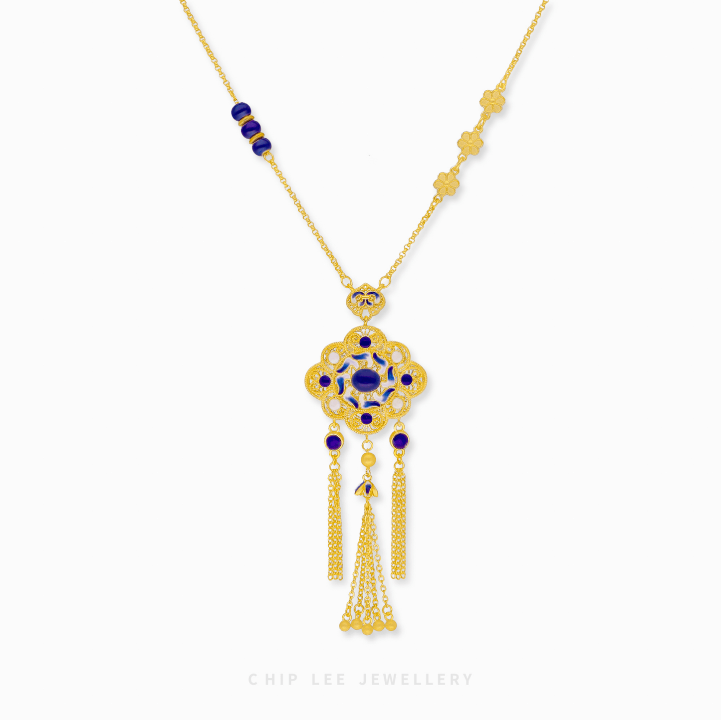 999 Pure Gold Qing Hua Blossom Gu Fa Jin Necklace, inspired by traditional Qing Hua porcelain.