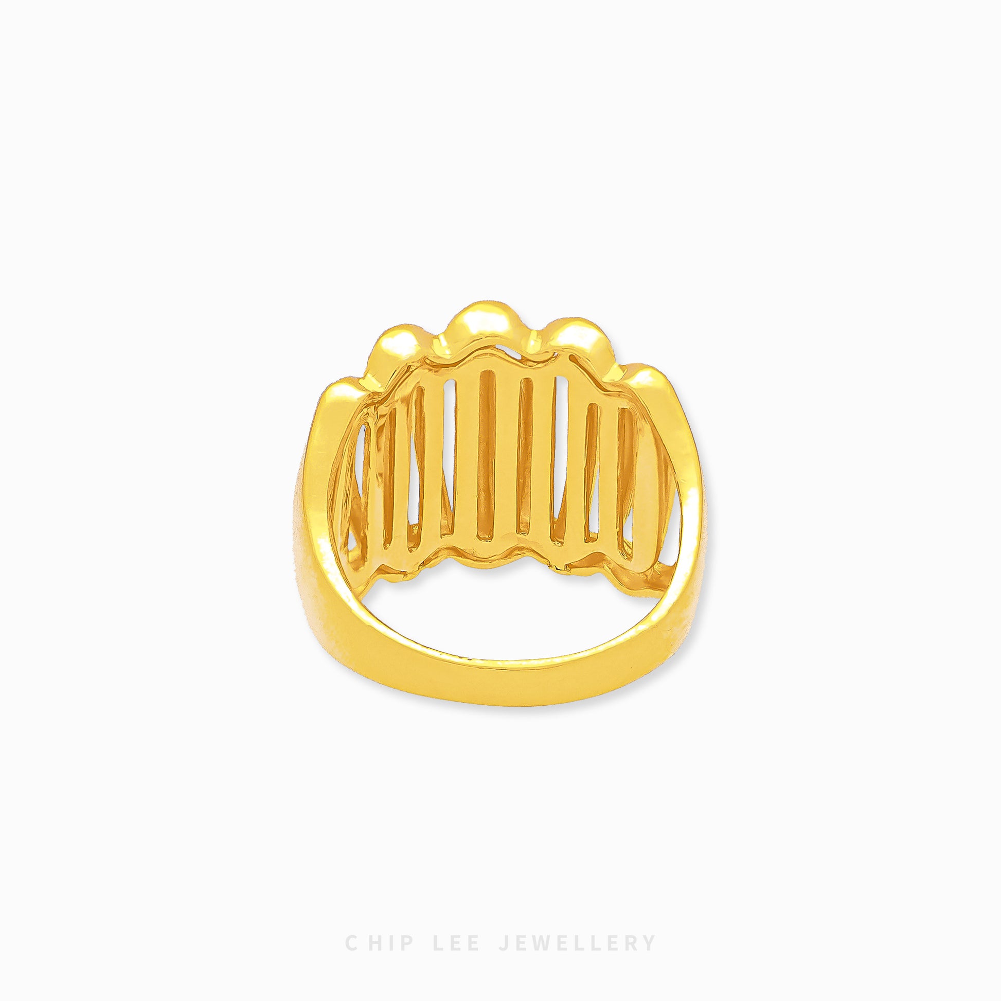 Chunky Ring in 22 K/916 gold by Chip Lee Jewellery Singapore – bold statement gold ring, certified purity and luxury design.