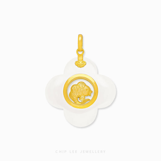 999 Gold Pendant with spinning fortune fish, clover, and He Tian jade. A certified symbol of luck and prosperity by Chip Lee Jewellery.