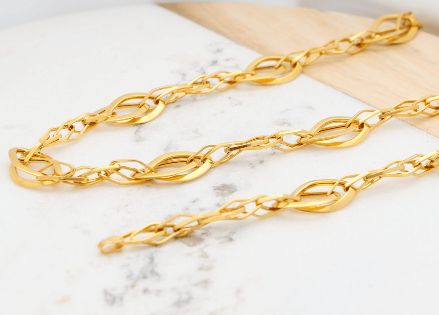 Fancy Link Chain Necklace with uniquely designed interlocking links in 916 gold by Chip Lee Jewellery Singapore
