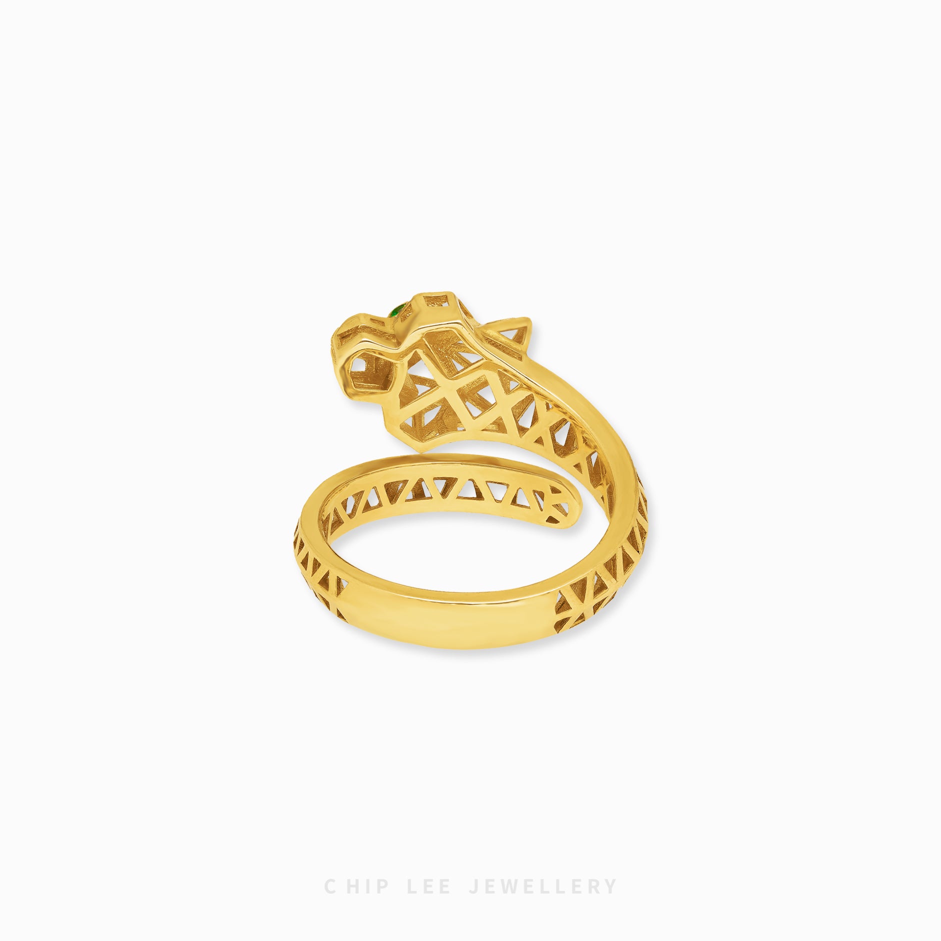 916 gold Leopard Head Ring with lifelike details, hallmarked in Singapore for purity and authenticity.