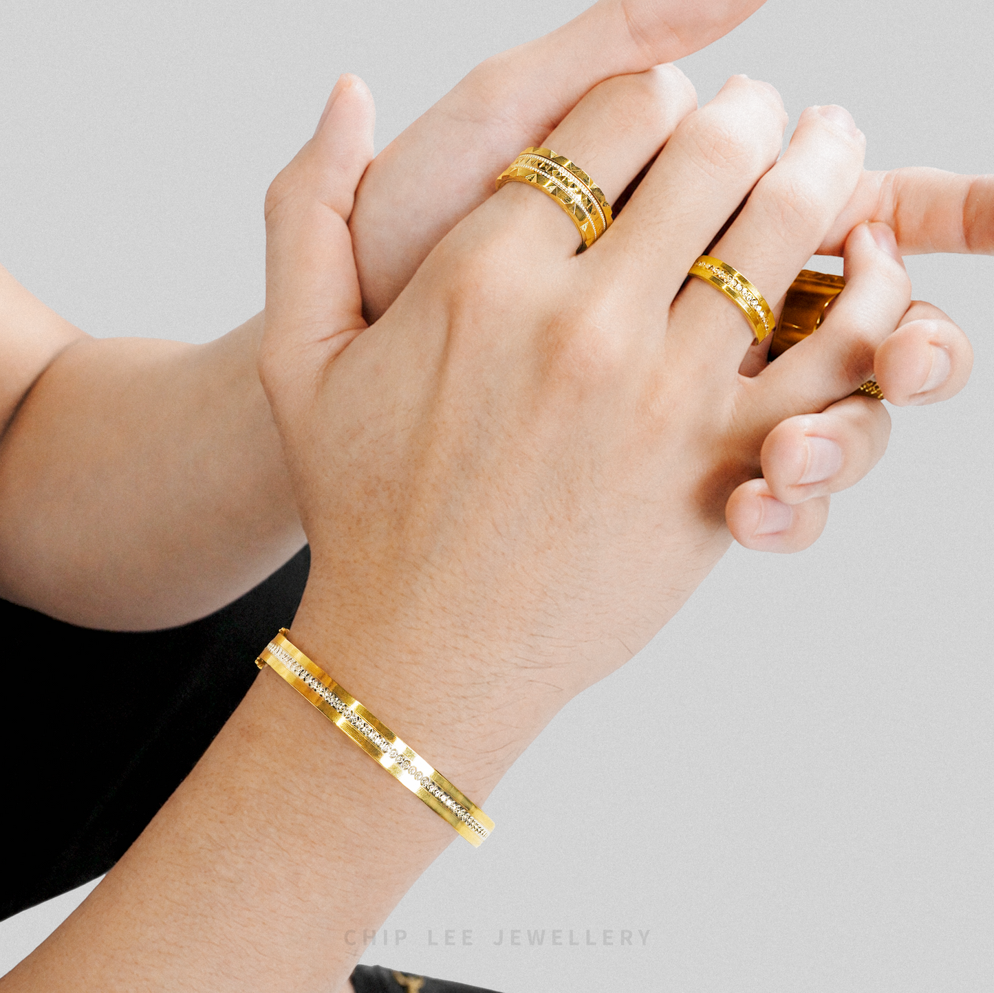 Duo Tone Facet Eternity Bangle