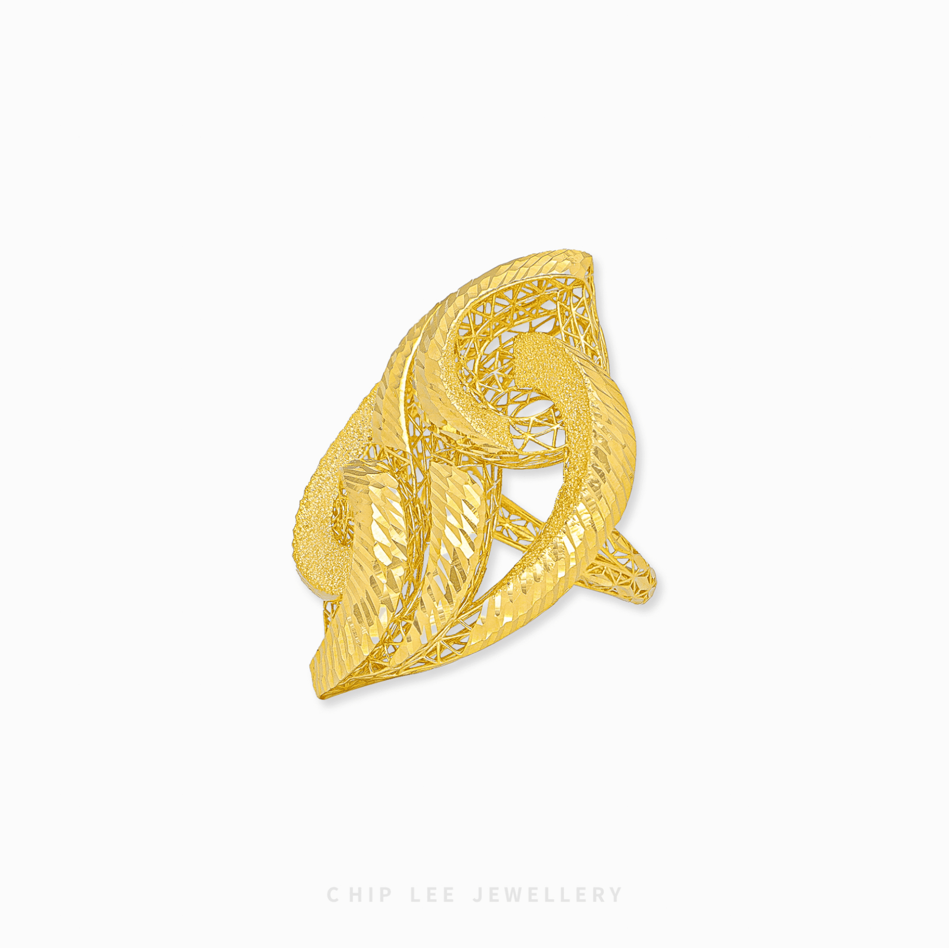 Bold 916 gold Statement Dewdrop Ring from Chip Lee Jewellery Singapore.