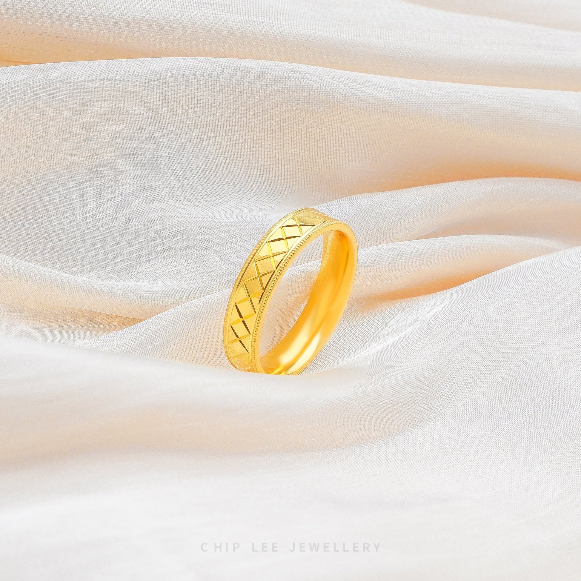 X Hatch Carved Ring in 916 gold with cross-hatch carved texture band by Chip Lee Jewellery Singapore