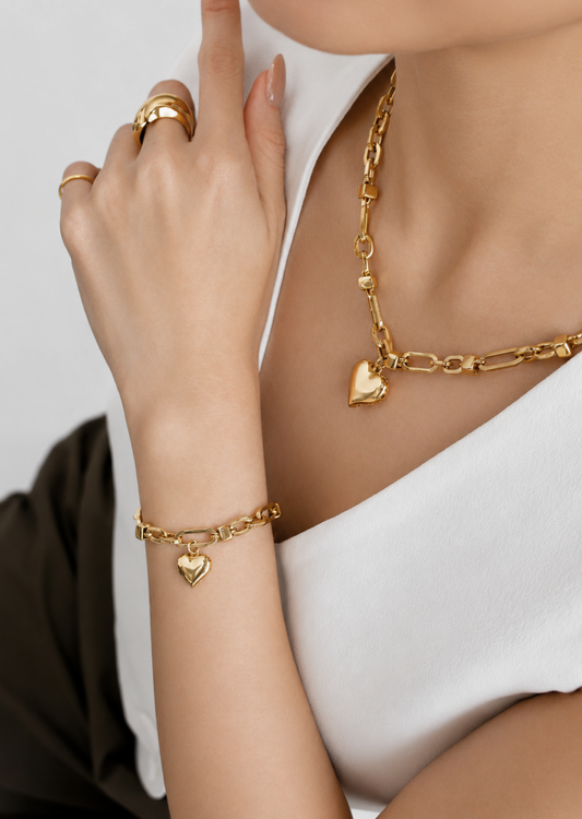 Elevate Your Everyday Look with Gold Jewellery