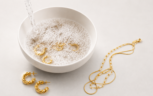 Care for 999 and 916 Gold Jewellery in Singapore’s Climate