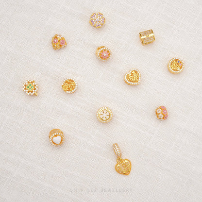 Heart Pink and White Flower Circle Charm - Chip Lee Jewellery