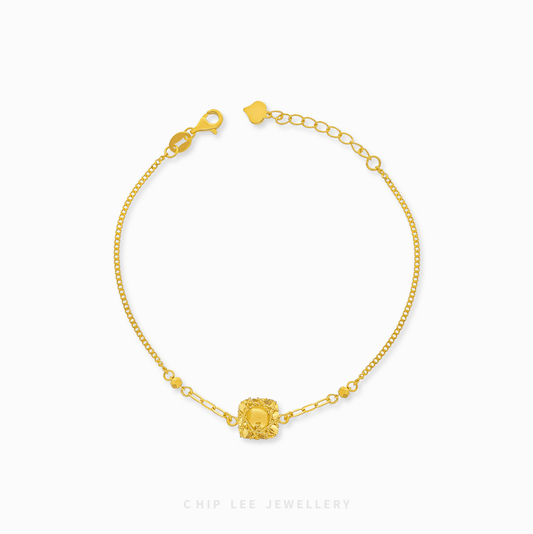 Gold Kare Bracelet by Chip Lee Jewellery, crafted in 999 pure gold with elegant square links for sophisticated, versatile luxury style.