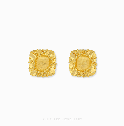 999 | 24K Gold Kare Studs by Chip Lee Jewellery, square design with intricate finish