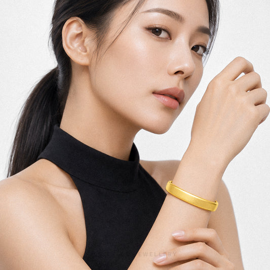 999 Pure Gold Classic Traditional Gu Fa Jin Bangle