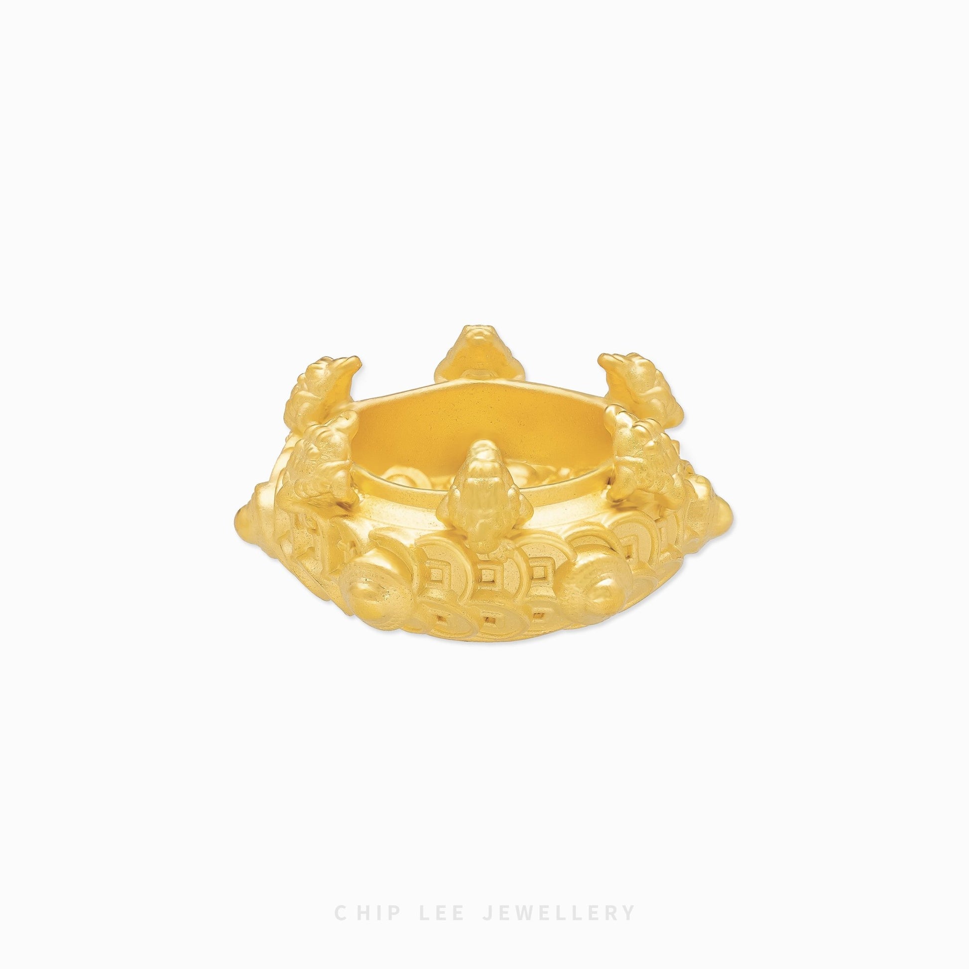 999 pure gold Fortune Treasure Basin (聚寶盆) figurine by Chip Lee Jewellery, symbolising wealth gathering, abundance, and prosperity with refined detail.