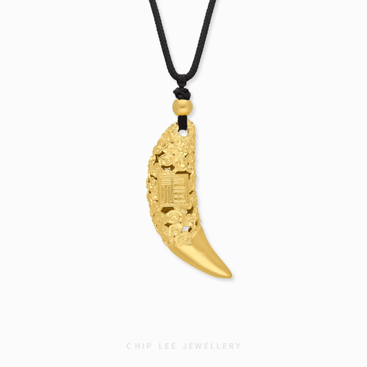 999 Pure Gold Prosperous Wolf Tooth Gu Fa Jin Necklace with bold wolf-tooth motif.