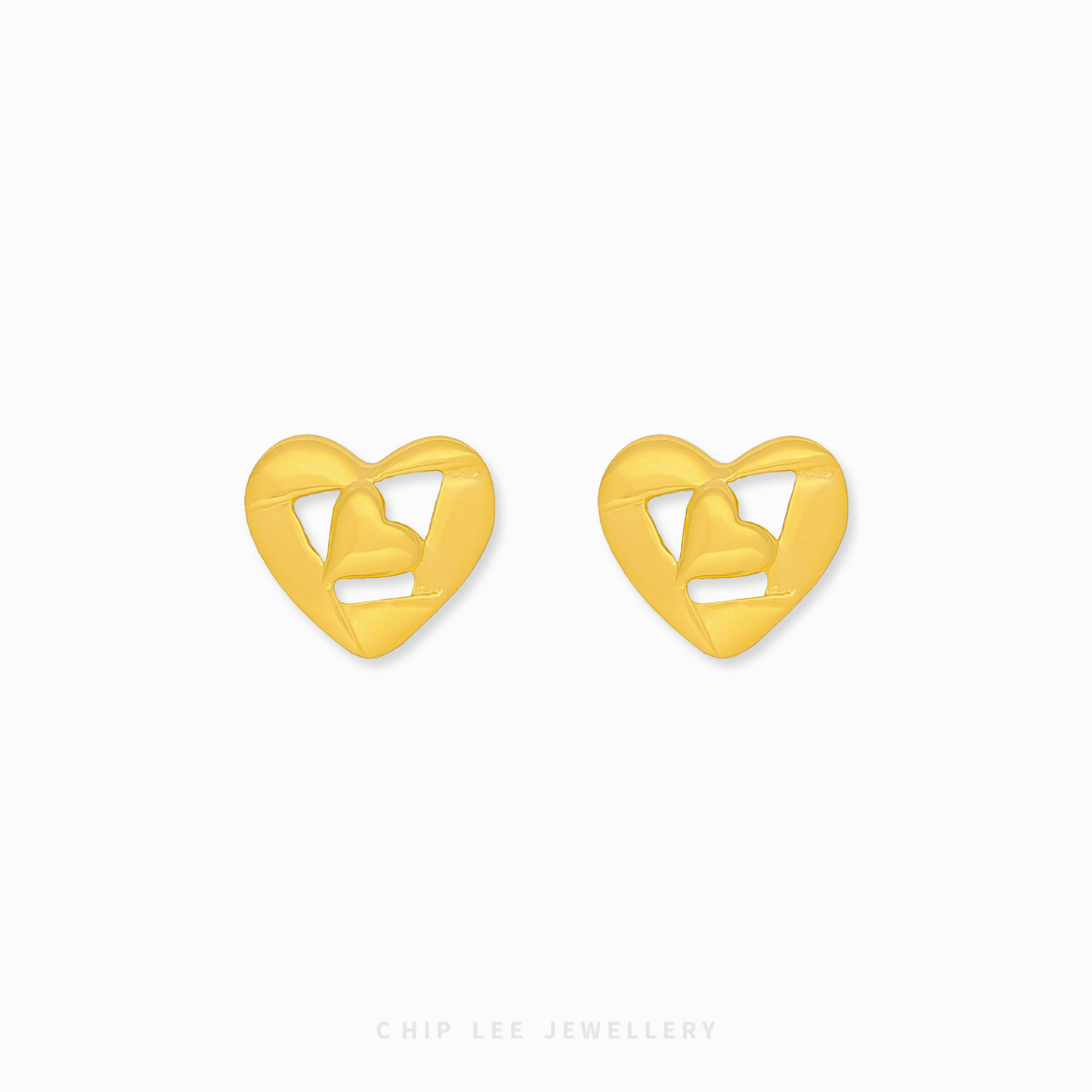 Chip Lee Jewellery Singapore Amor Stud Earrings 916 Gold. Heart-shaped gold studs for women. Romantic, everyday 22K gold jewellery.