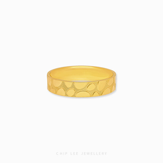 Animal Print Design Ring with textured pattern in 916 gold (22K), crafted by Chip Lee Jewellery Singapore