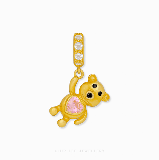 916 Gold Bear Charm by Chip Lee Jewellery Singapore. Endearing charm symbolizing strength, courage, protection, and family love.