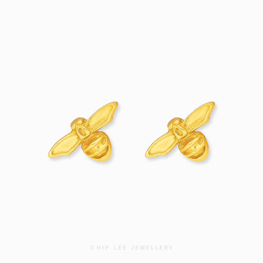 Chip Lee Jewellery Bumblebee Stud Earrings. Lightweight 916 Gold (22K) bee-shaped studs. Certified pure gold insect jewellery SG.