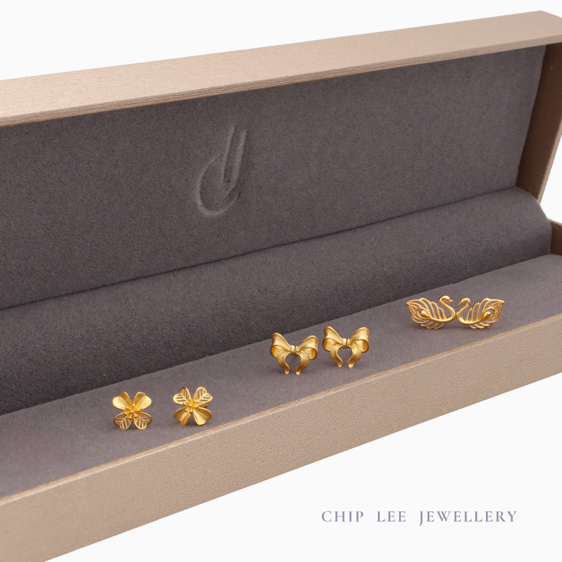 Swan Stud Earring - Chip Lee Jewellery