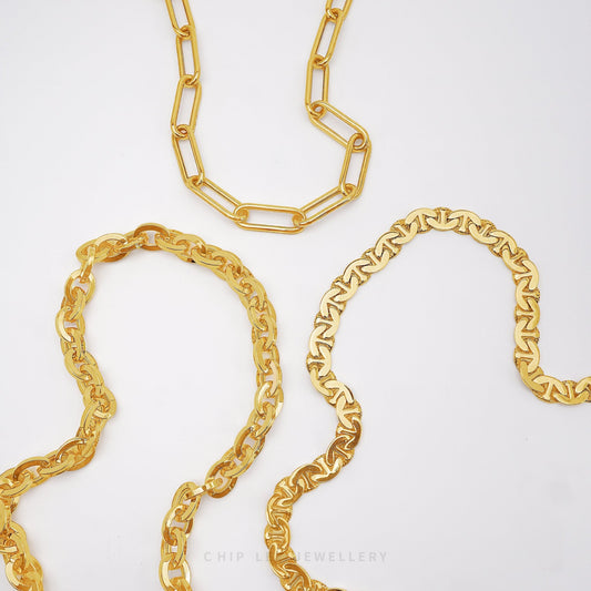 Chain Necklace with anchor-shaped links in 916 gold by Chip Lee Jewellery Singapore