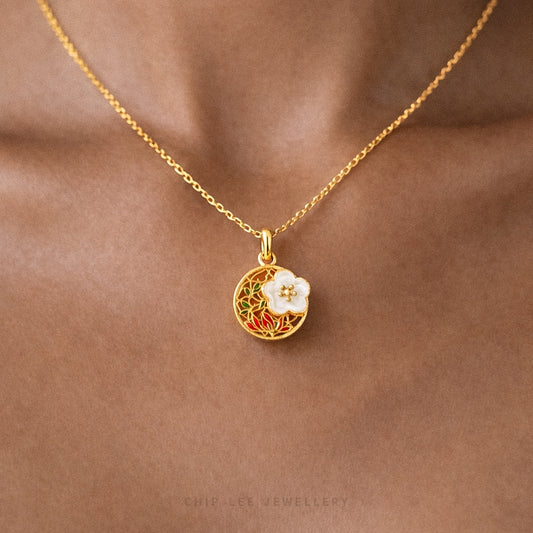 999 Pure Gold Floral He Tian Jade Pendant