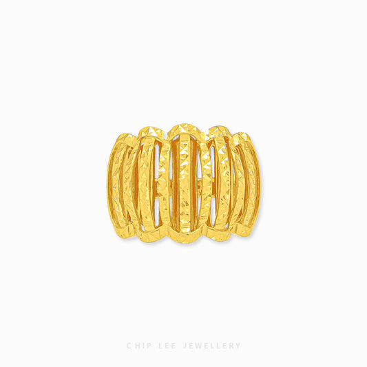 Chunky Ring in 22 K/916 gold by Chip Lee Jewellery Singapore – bold statement gold ring, certified purity and luxury design.