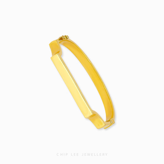 Classic Angular Bangle by Chip Lee Jewellery Singapore, 916/22K gold with sharp faceted edges, geometric bold elegance on the wrist