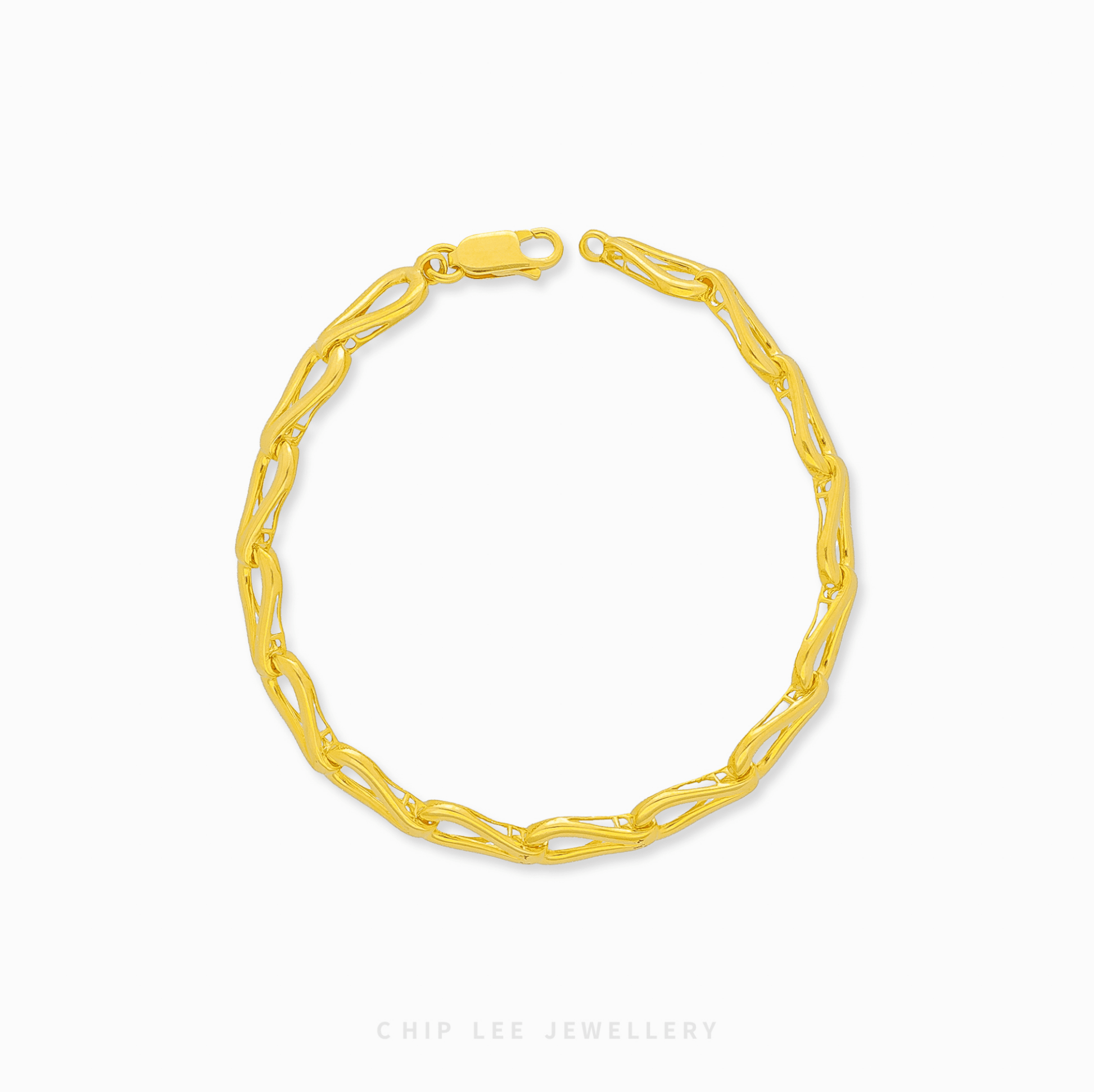 Polished 916 gold Classic Dewdrop Chain Bracelet. Delicate chain bracelet ideal for daily wear and stacking with other jewellery.