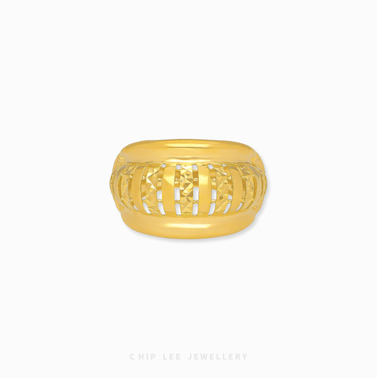Classic Lantern Ring with polished gold, lantern-inspired design, and timeless elegance for modern women.