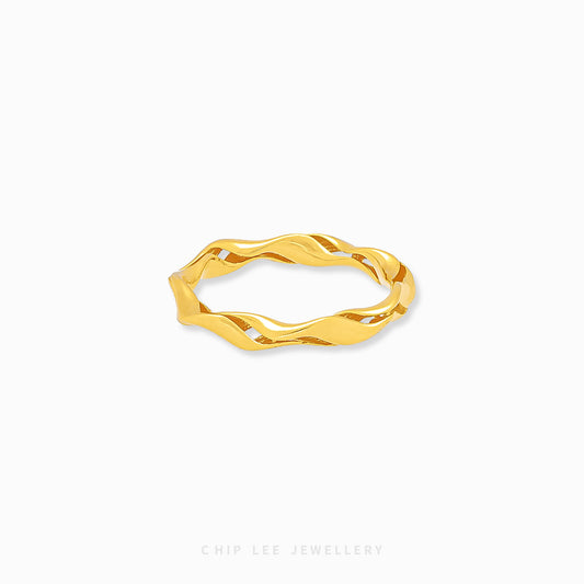 Classic Wave Ring by Chip Lee Jewellery, 916 pure gold, featuring a fluid, undulating design that adds minimalist elegance to any ensemble.