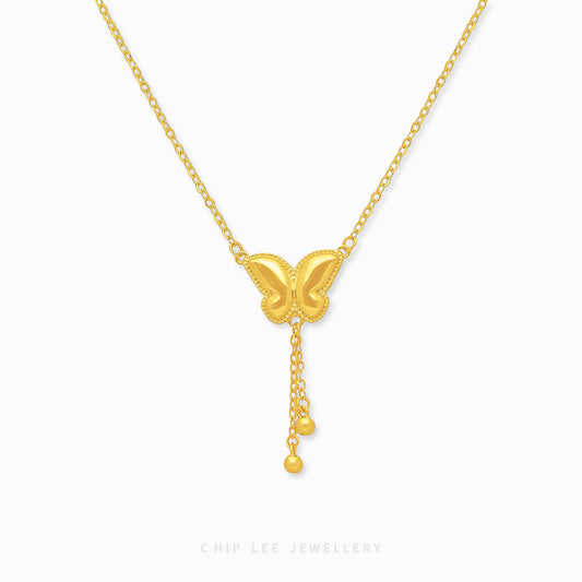Chip Lee Dainty Butterfly Necklace. Certified 916 Gold (22K) fine chain with a delicate butterfly pendant. Elegant nature-inspired jewellery from Chip Lee SG.