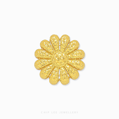 Daisy Floral Ring in 916 gold featuring a detailed blooming flower design with a radiant textured golden finish.
