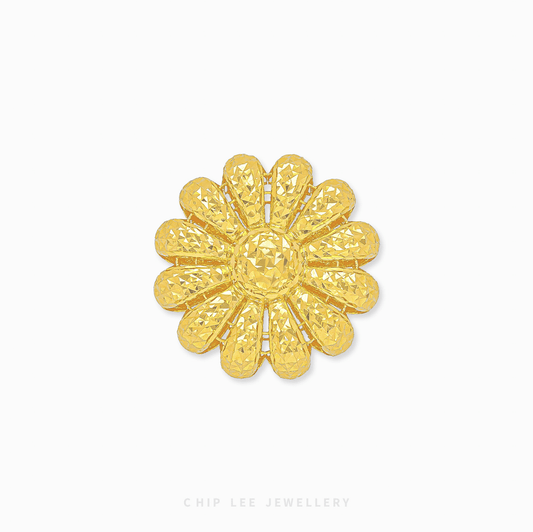Daisy Floral Ring in 916 gold featuring a detailed blooming flower design with a radiant textured golden finish.