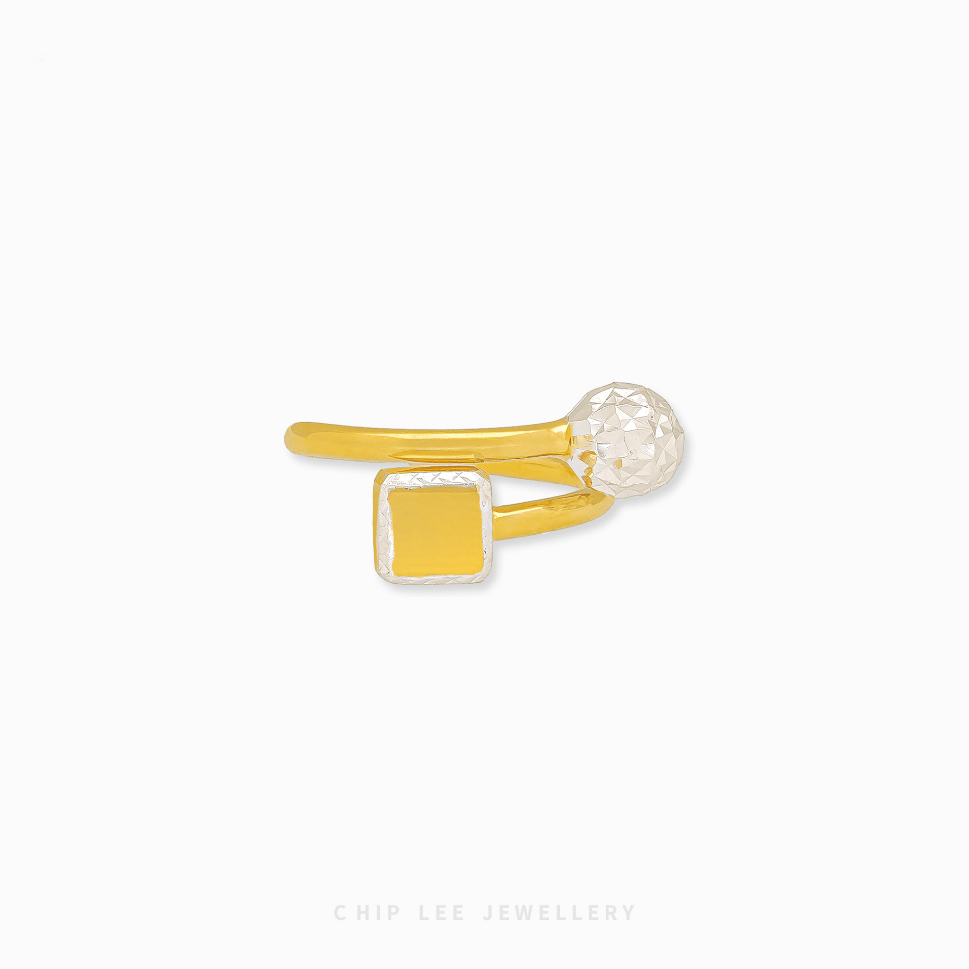 916 Gold Duo Tone Harmony Ring by Chip Lee Jewellery Singapore. Two-tone design symbolizing unity, balance, and the seamless harmony of partnership.