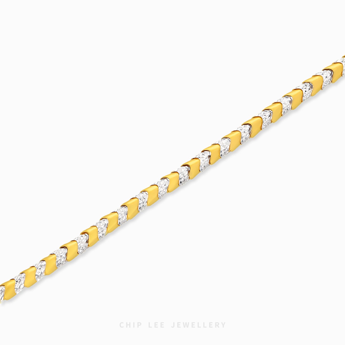 916 gold duo tone serpentine bracelet in 22K gold with fluid snake-inspired chain design