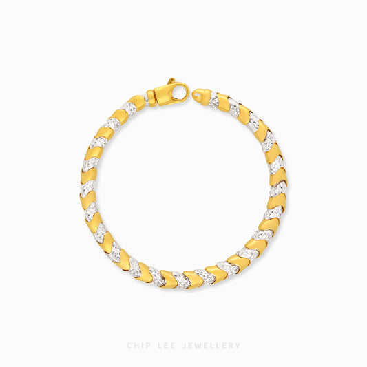 916 gold duo tone serpentine bracelet in 22K gold with fluid snake-inspired chain design