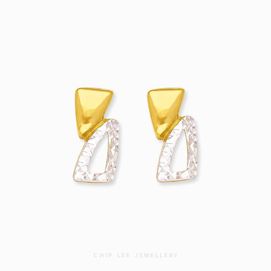 Chip Lee Jewellery Duo Tone Triangle Stud Earring. 916 Gold (22K) geometric triangle studs with a dual-tone finish. Certified pure gold contemporary jewellery.
