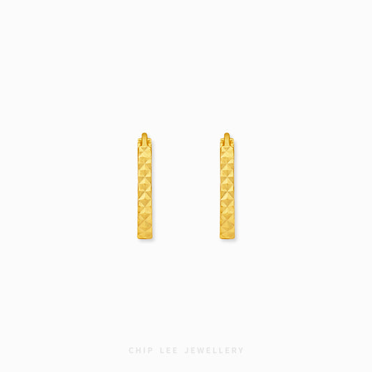 916 gold paperclip hoop earrings with textured design