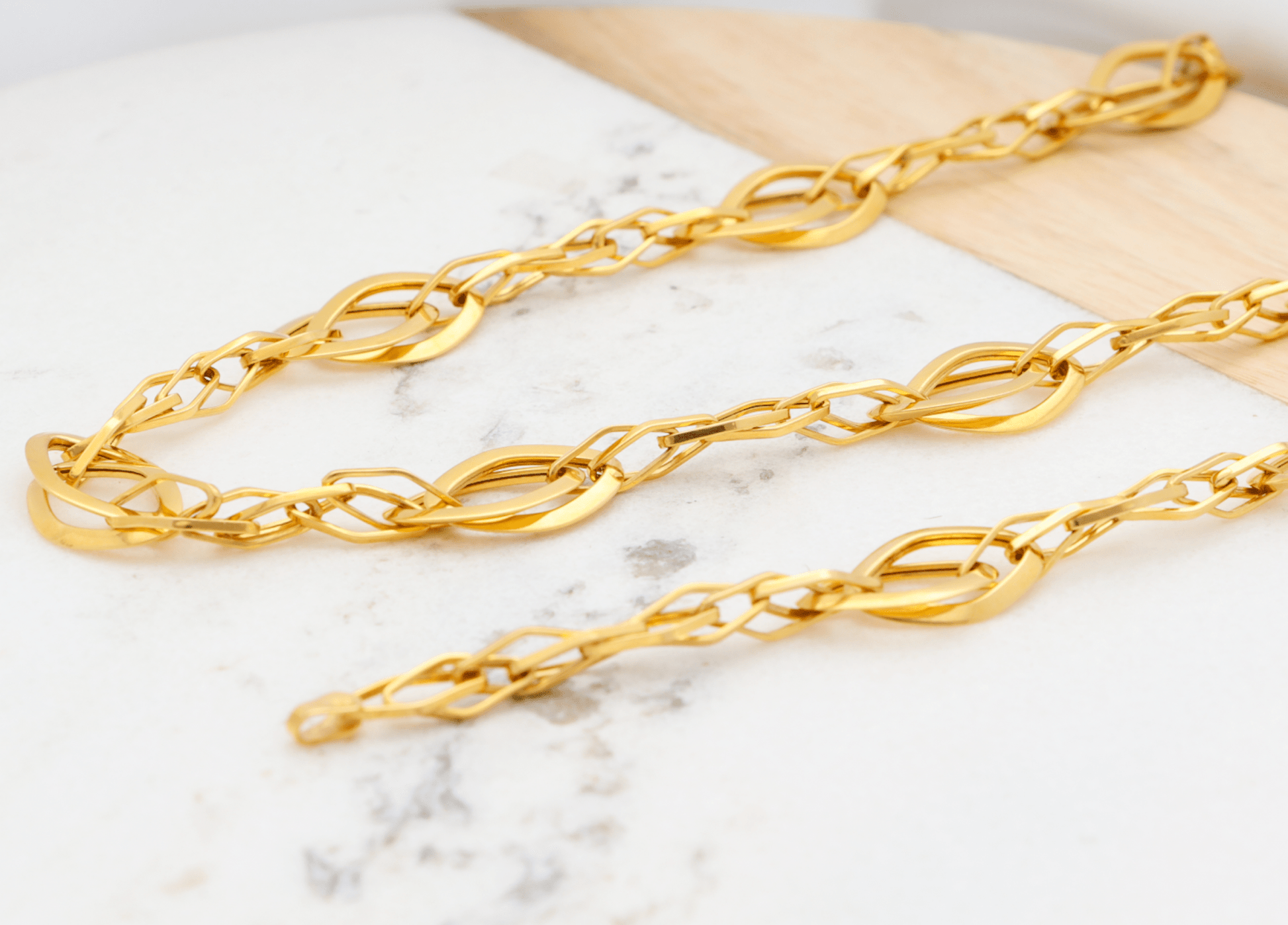 Fancy Link Chain Necklace with uniquely designed interlocking links in 916 gold by Chip Lee Jewellery Singapore