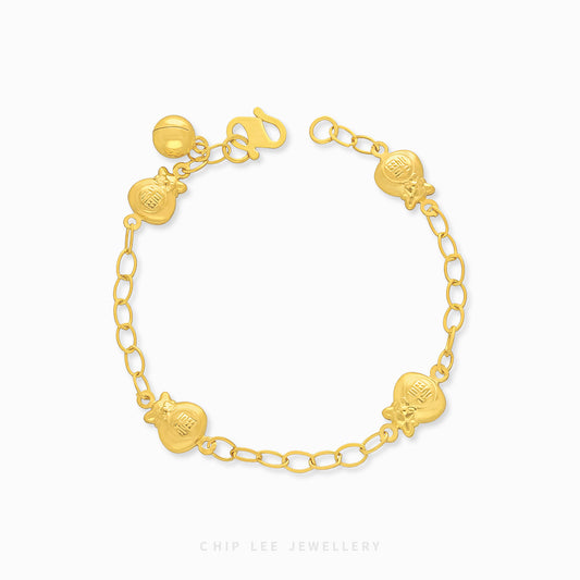 Fu Money Bag Baby Bracelet by Chip Lee Jewellery, 999 pure gold, featuring a "元宝" charm, symbolizing wealth and prosperity for newborns.