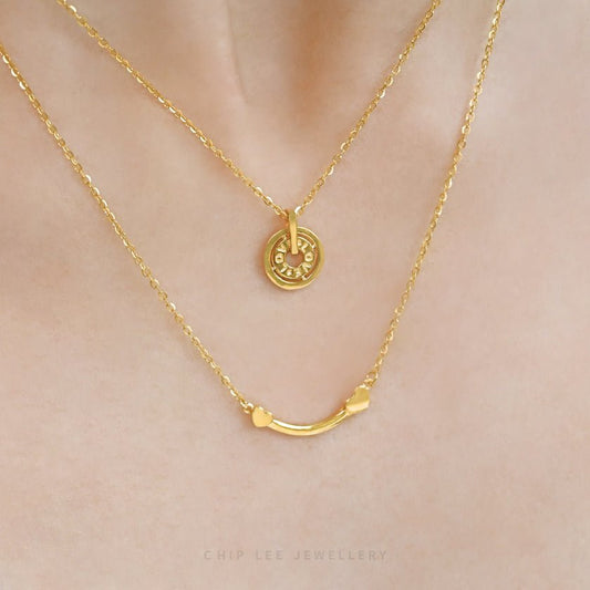 Chip Lee Jewellery Heart to Heart Necklace. Certified lightweight 916 Gold (22K) chain with interlocking double-heart pendant. Elegant love jewellery SG.