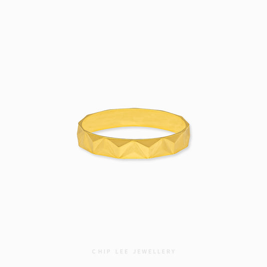 Classic Edge Cut Ring