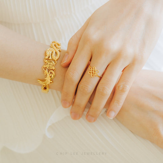 22K gold Infinity Knot Ring (盤長結) by Chip Lee Jewellery symbolising unity, continuity and prosperity through elegant and refined craftsmanship