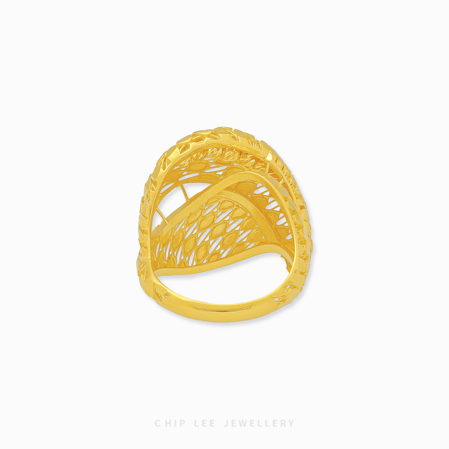 916 Gold Leaf Weave Ring by Chip Lee Jewellery Singapore. Interwoven leaf design symbolizing growth, resilience, and eternal renewal.