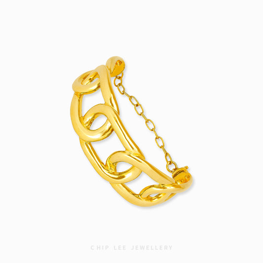 Loop Knot Bangle by Chip Lee Jewellery Singapore, 916 gold, elegant loop knot design symbolising unity and refined style accessory