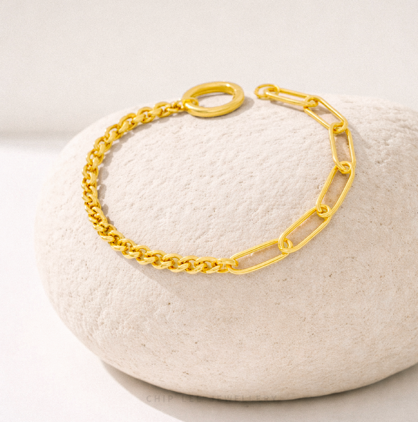 916 gold Mixed Paperclip Link Bracelet, modern women’s gold bracelet for everyday wear, stacking, or gifting